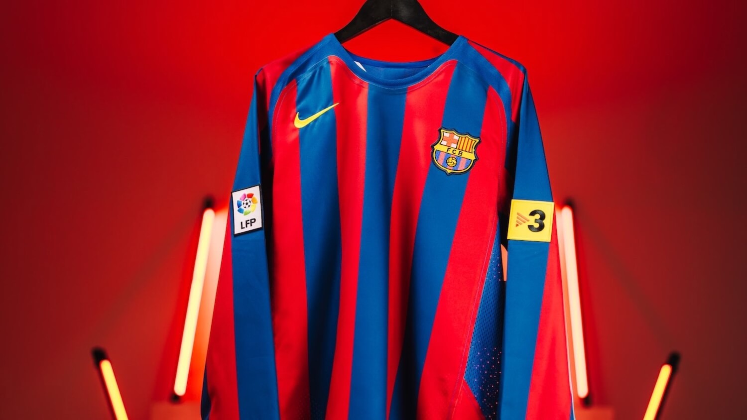 FC Barcelona 2005/06 リカロングスリーブユニフォーム FC Barcelona 2005/06 Reissue Long Sleeve Shirt | FC Barcelona