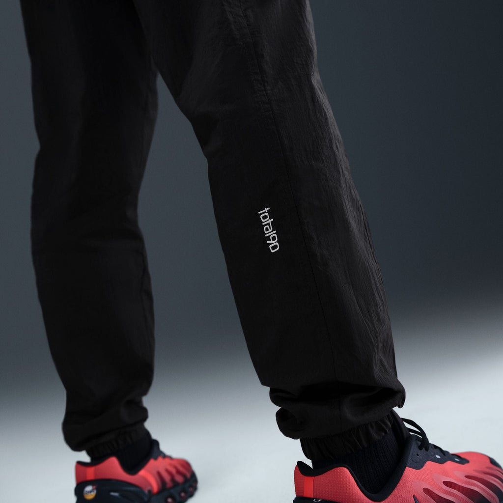 Chelsea FC Third Men's Total 90 Woven Track Pants (HQ9756-010)