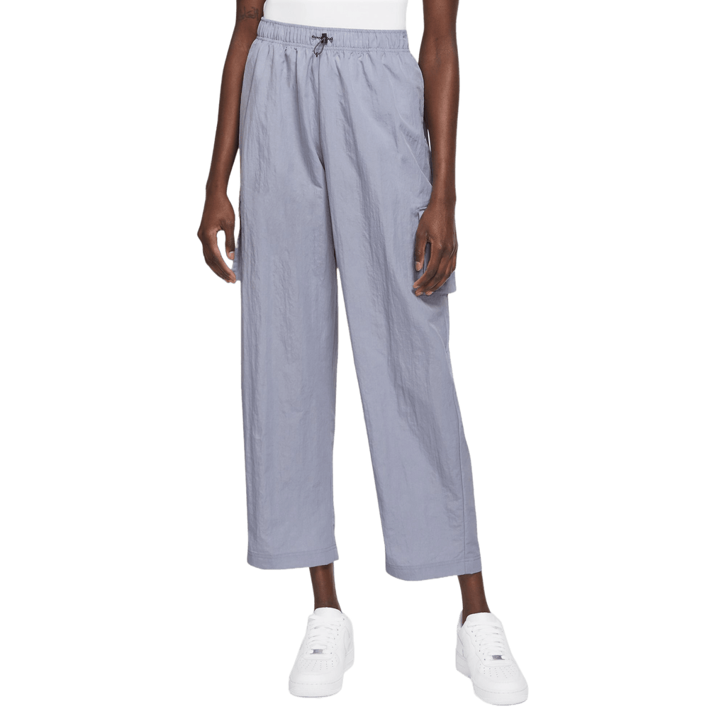 Women's High-Rise Woven Cargo Pants (DO7209-519)