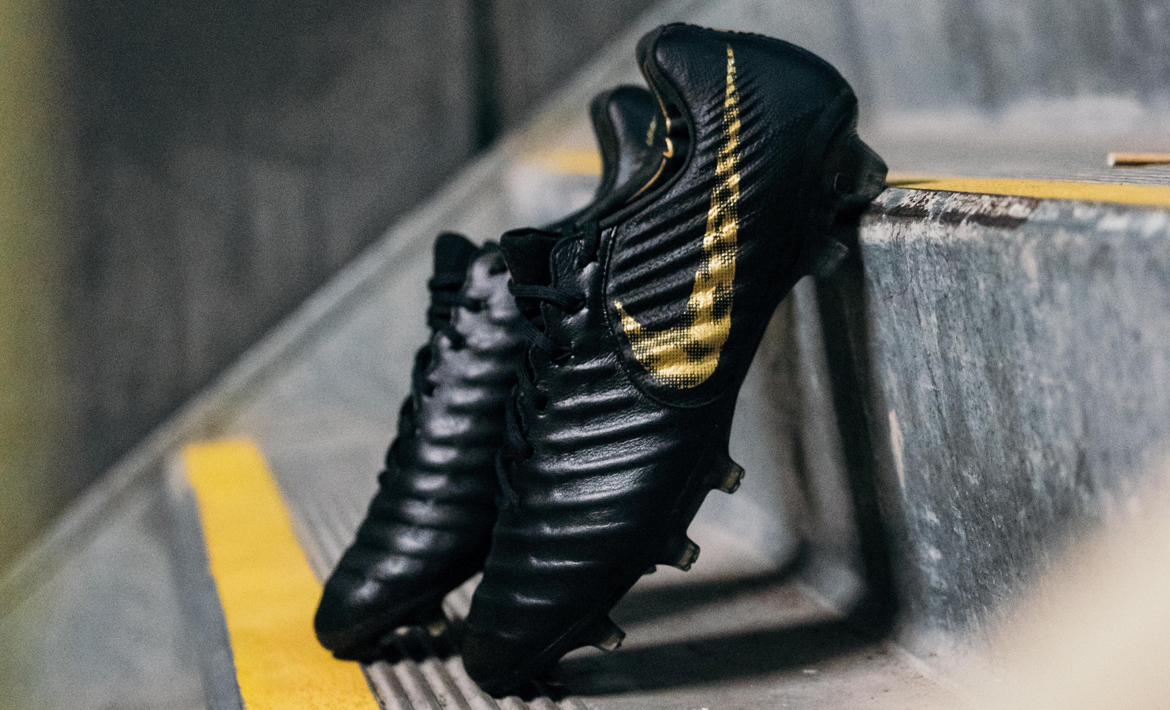Nike Release 'Black Lux' Tiempo Legend 7