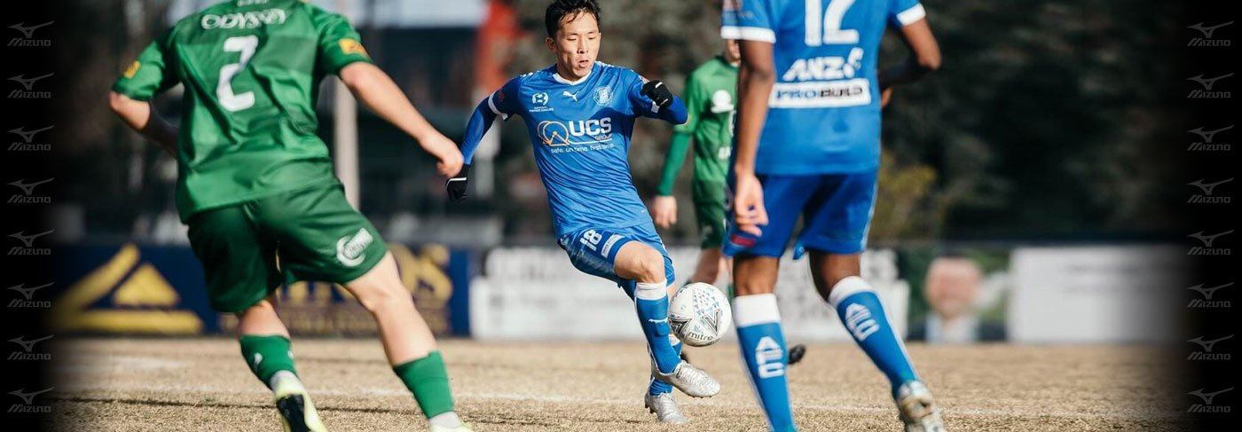 Fly by your opponents in Mizuno Morelia Neo II like Tasuku Sekiya