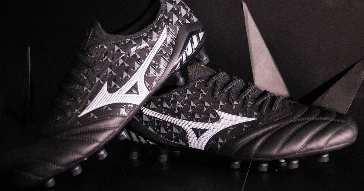 Mizuno Morelia Neo III Beta Origami Ultra Football