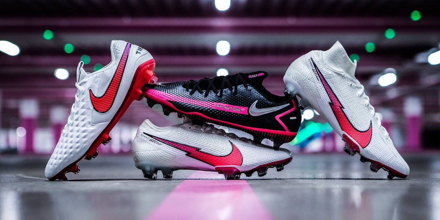 Nike Drop The Stunning Flash Crimson Pack