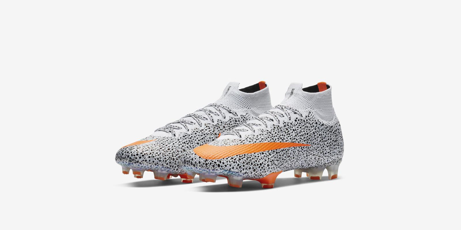 Safari Print Returns to the Pitch