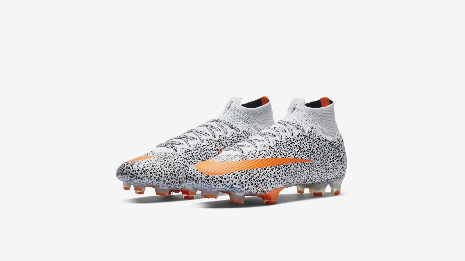 Safari Print Returns to the Pitch