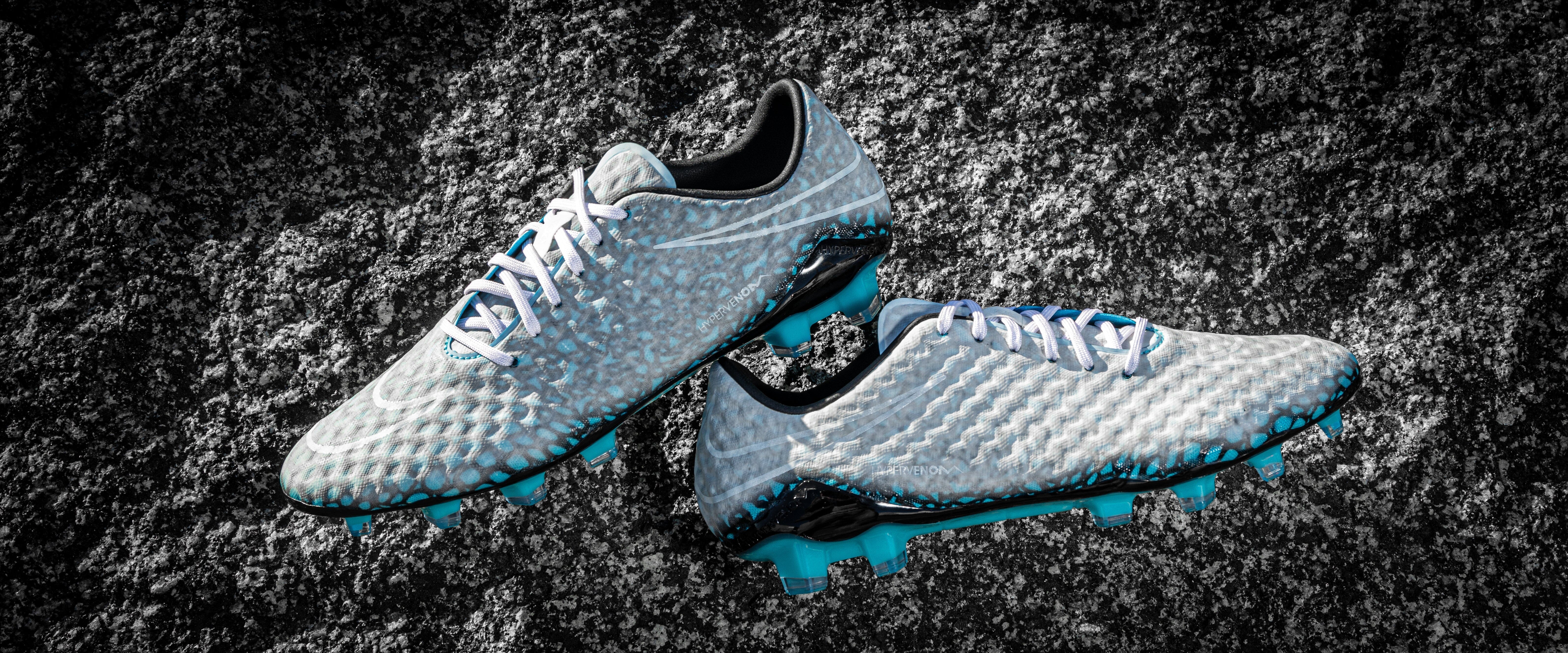 nike hypervenom white blue