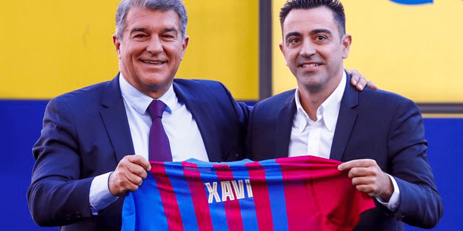Xavi Returns to Barcelona