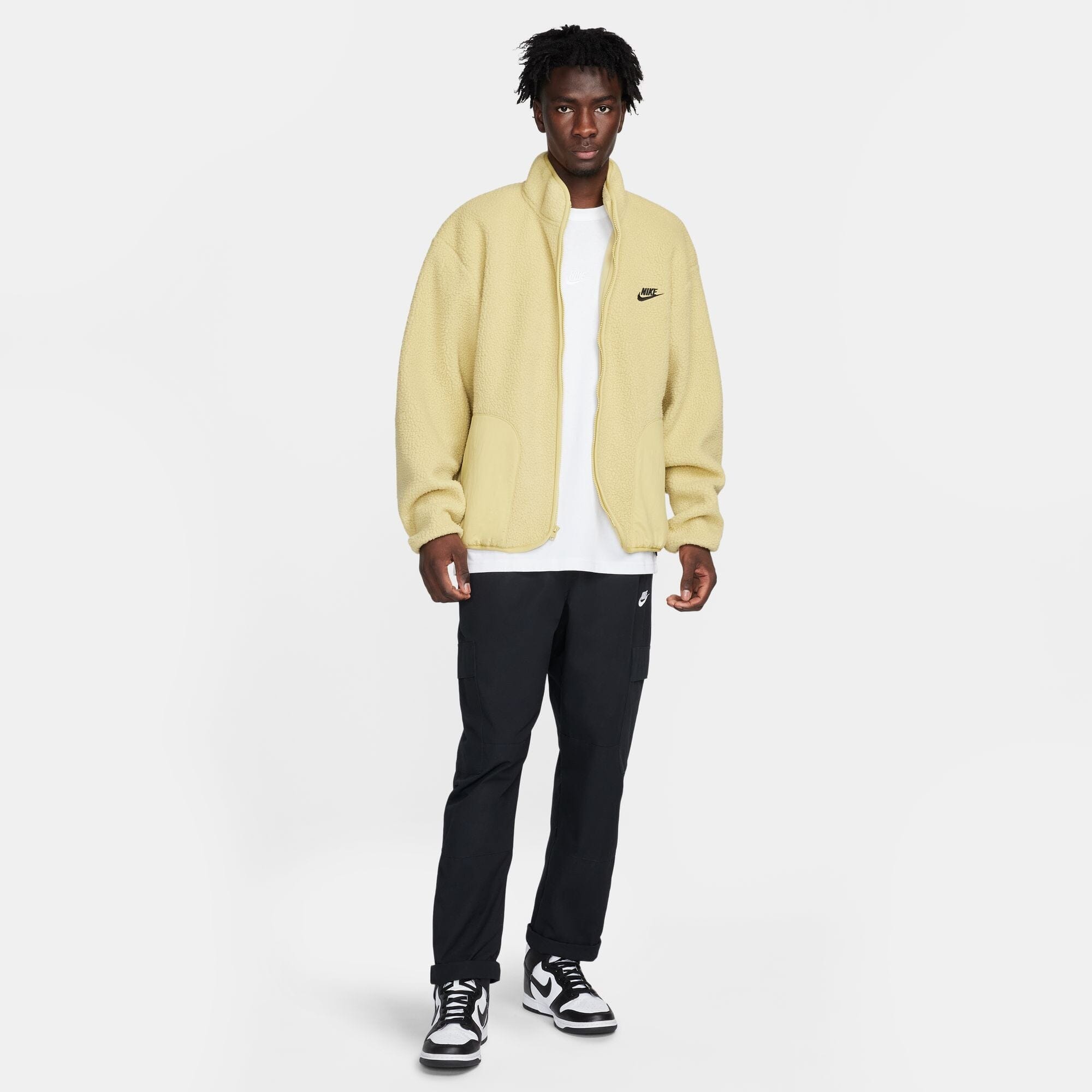 Sportswear Premium Essentials Men's T-Shirt (DO7392-101) Apparel Nike