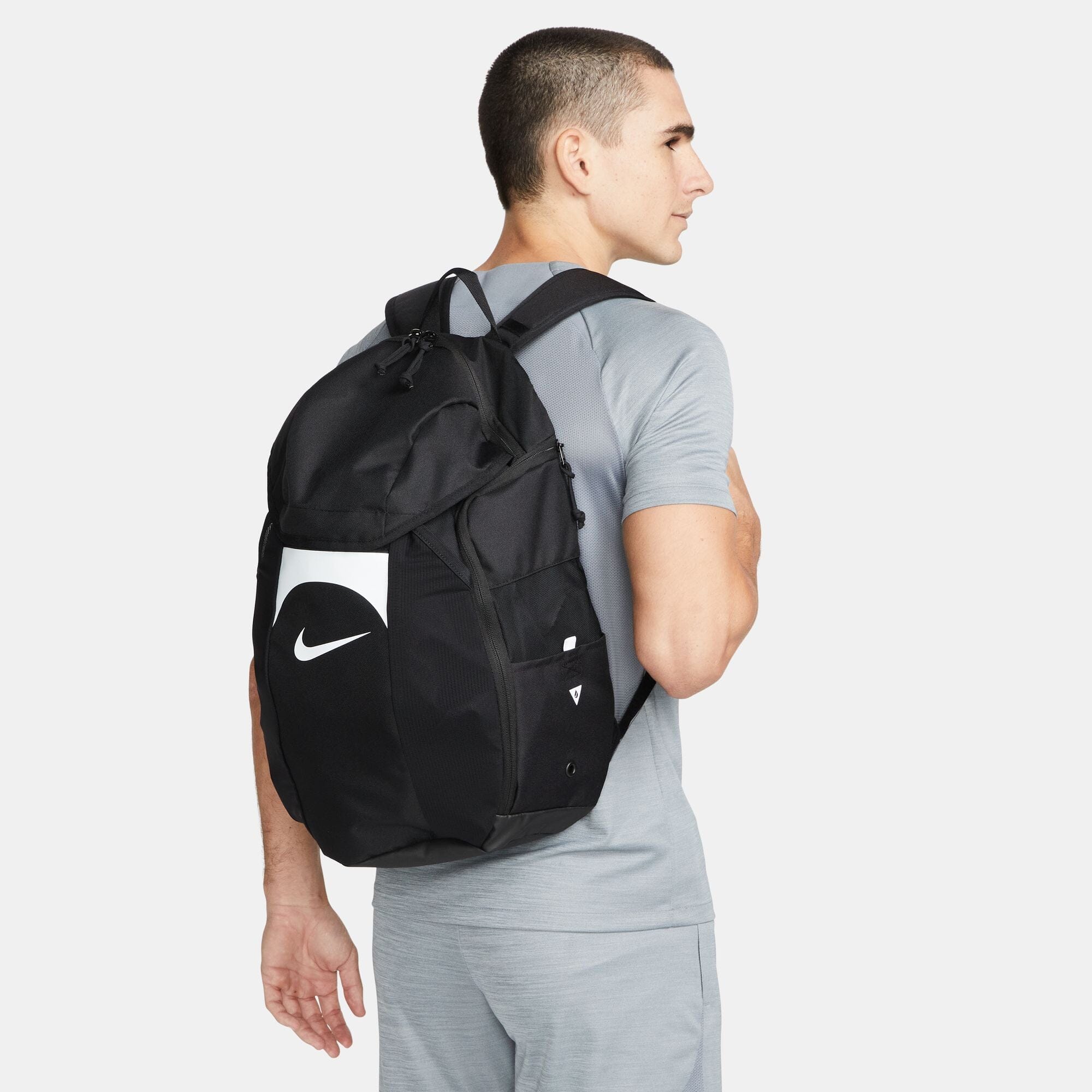 Academy Team Backpack 30L (DV0761-011) Teamwear Bags Nike