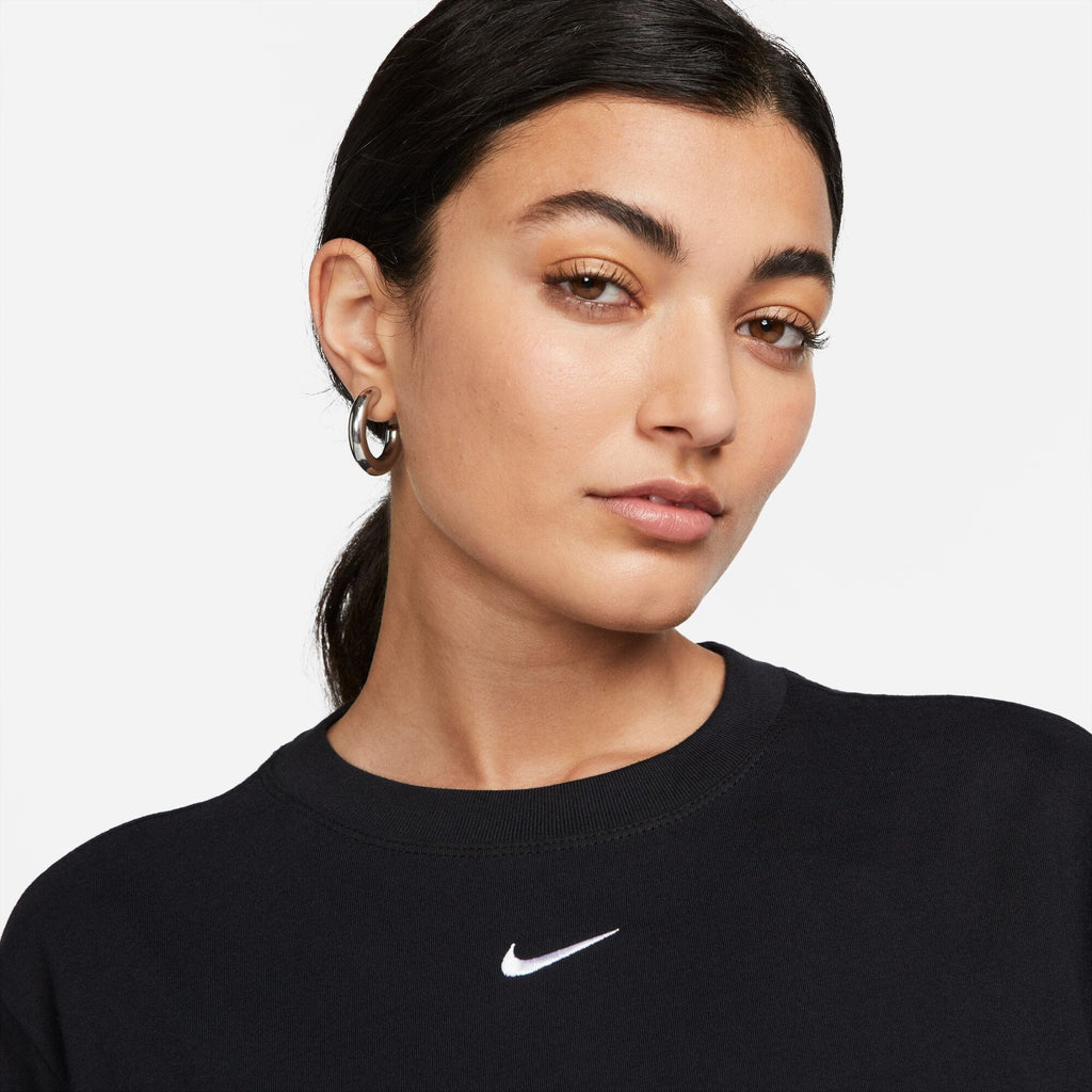 Sportswear Essential Women's T-Shirt (FD4149-010)