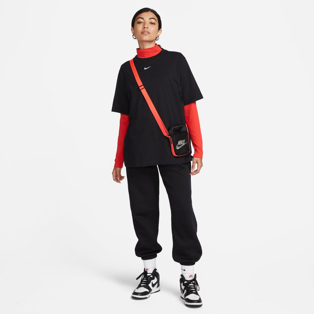 Sportswear Essential Women's T-Shirt (FD4149-010)