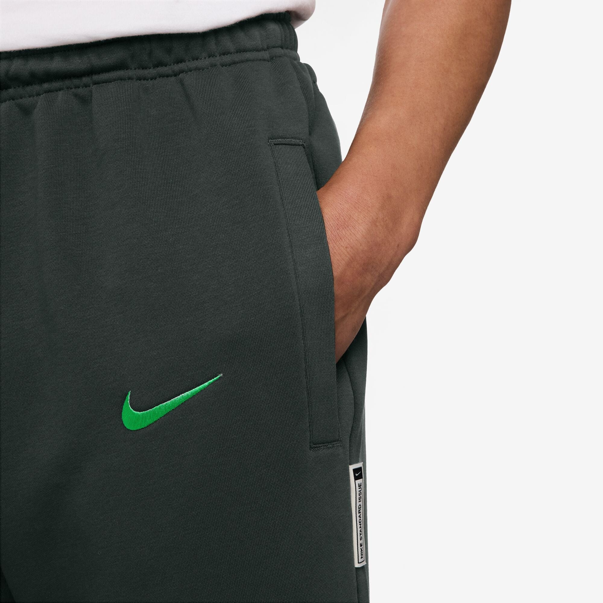 Australia Tapered Pants (FJ7317-321) Apparel Nike