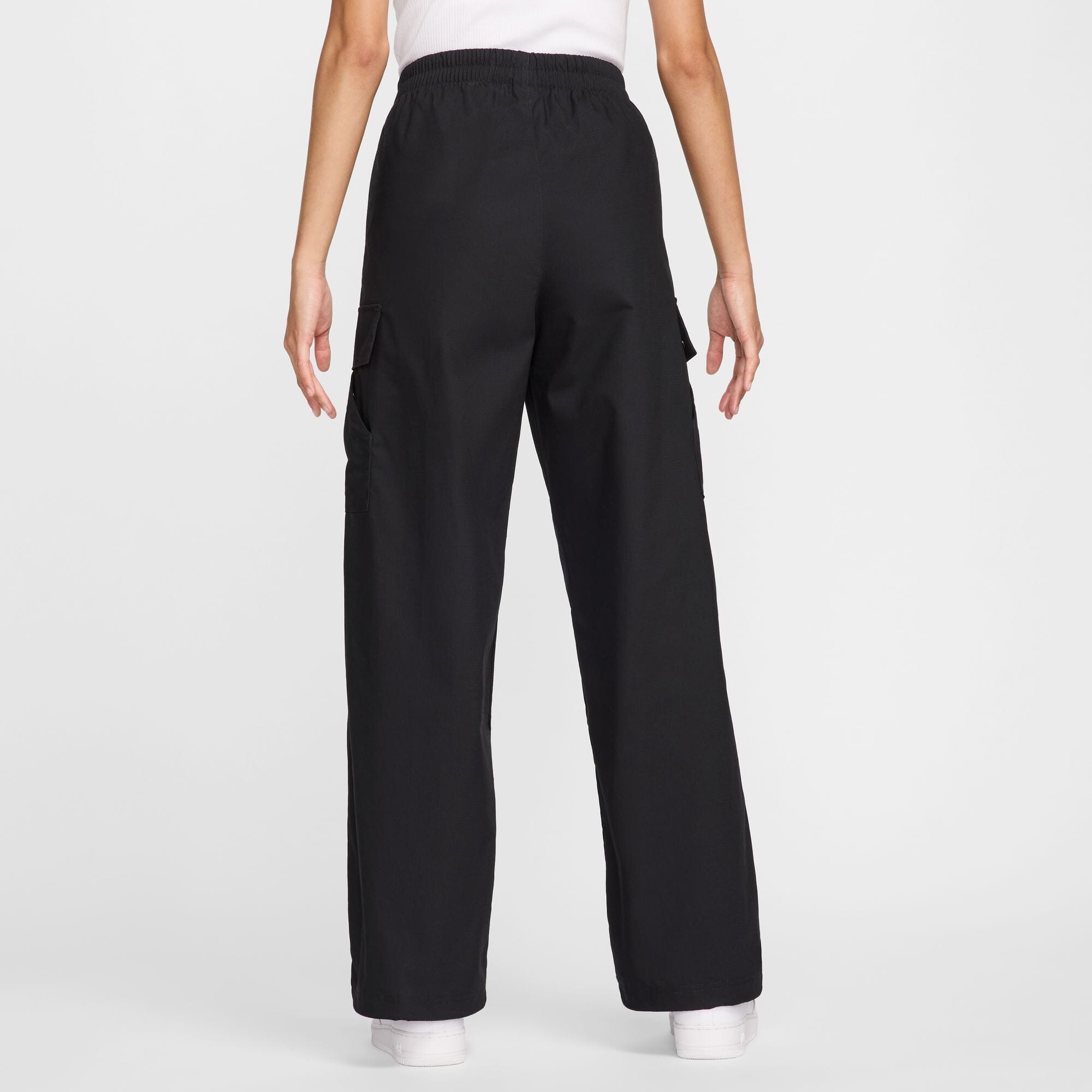 Women's Mid-Rise Woven Cargo Pants (FV7643-010) Lifestyle Pants Nike
