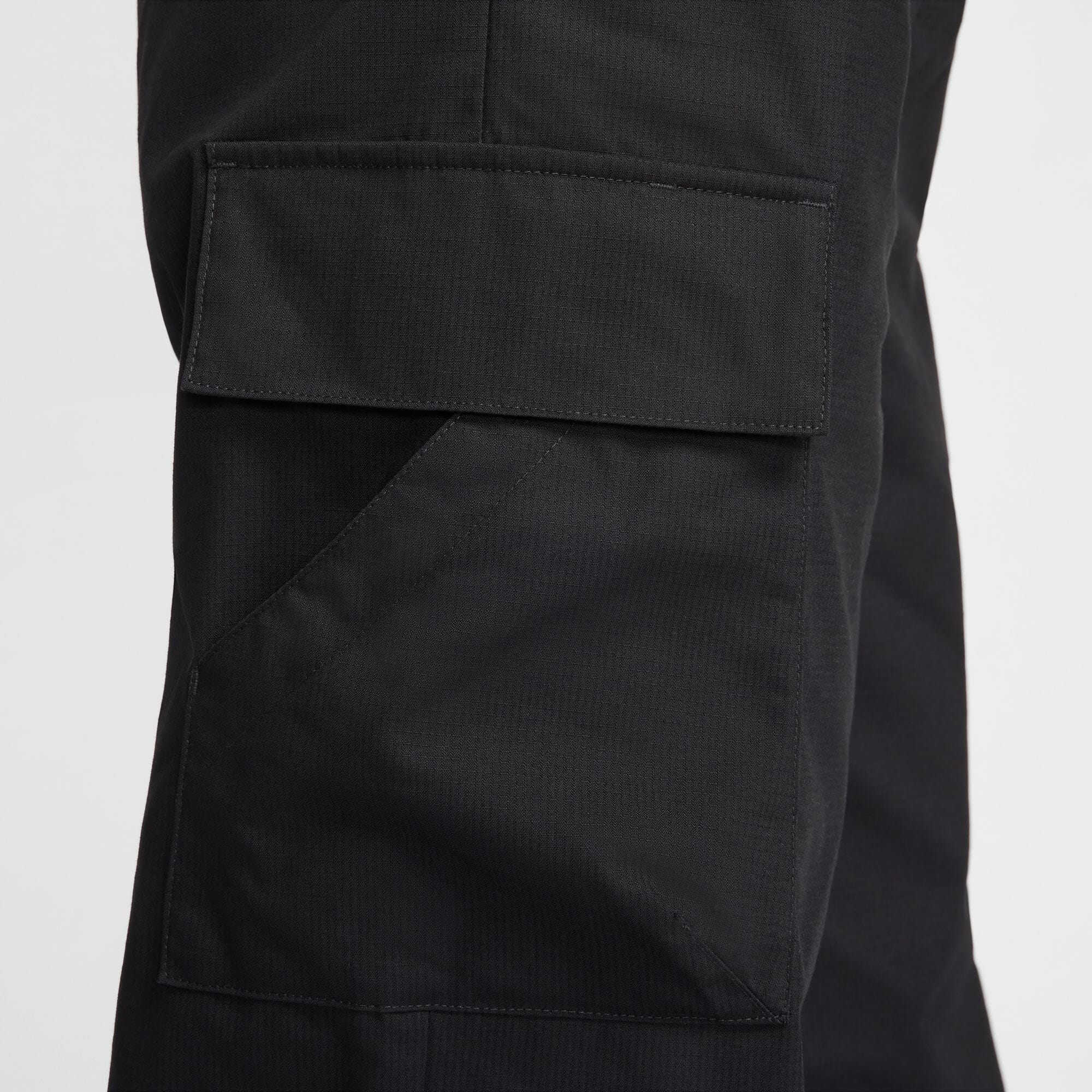 Women's Mid-Rise Woven Cargo Pants (FV7643-010) Lifestyle Pants Nike