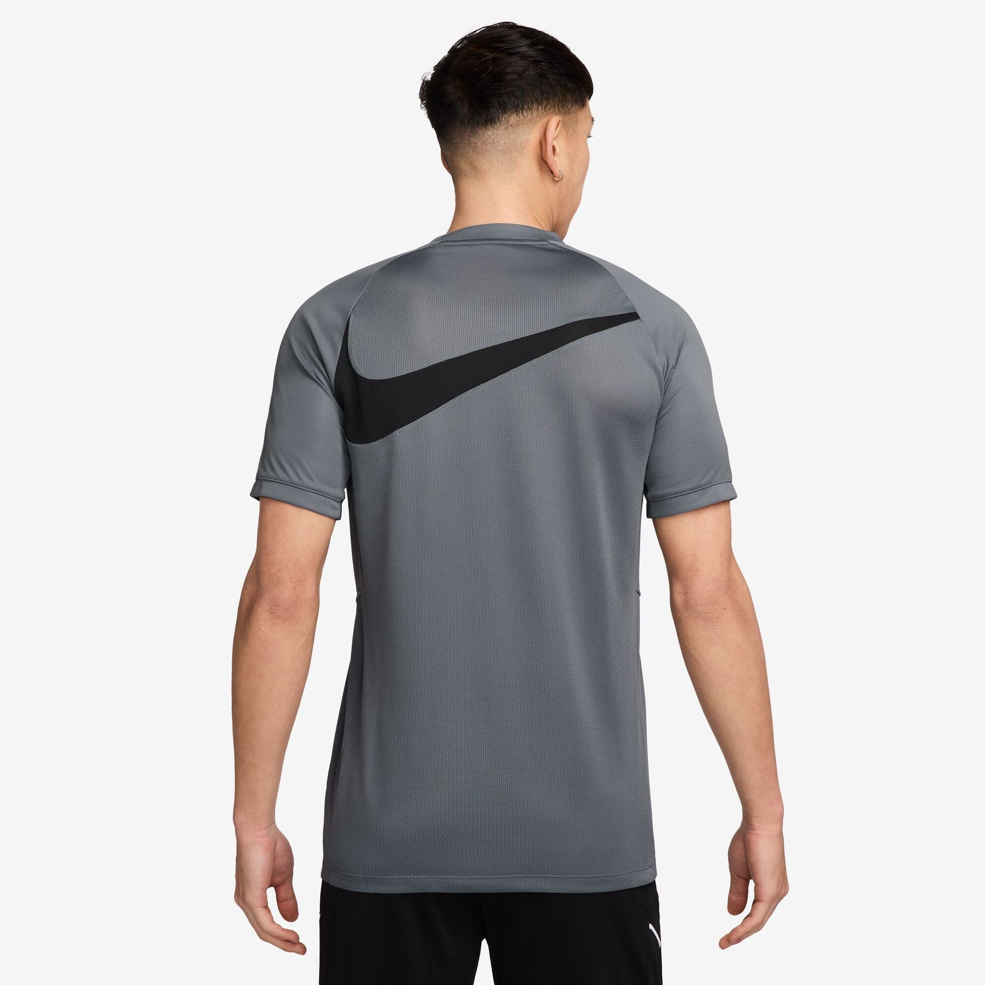 nike men's academy