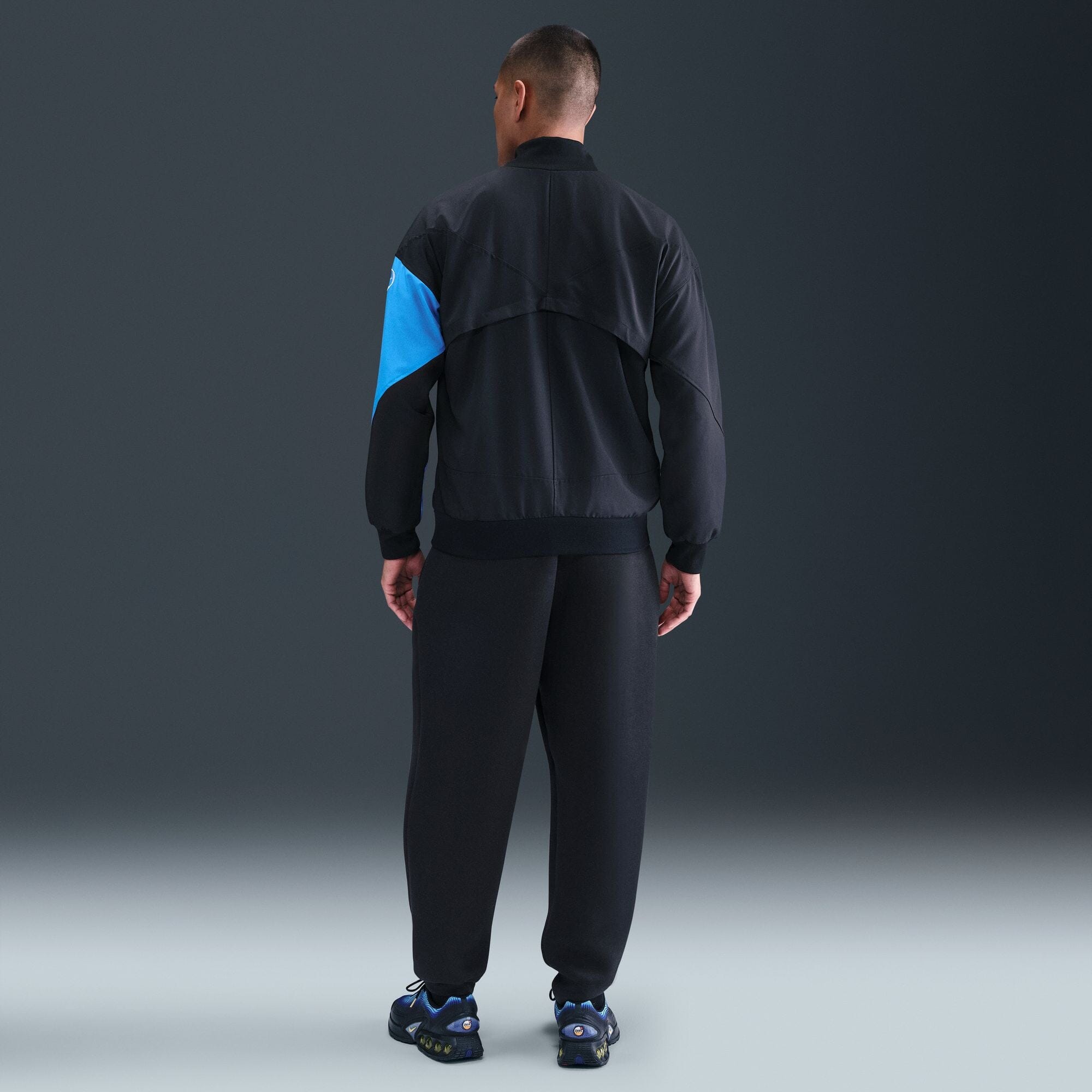 Atletico Madrid Men's Total 90 Anthem Jacket (HM3332-010) Apparel Nike