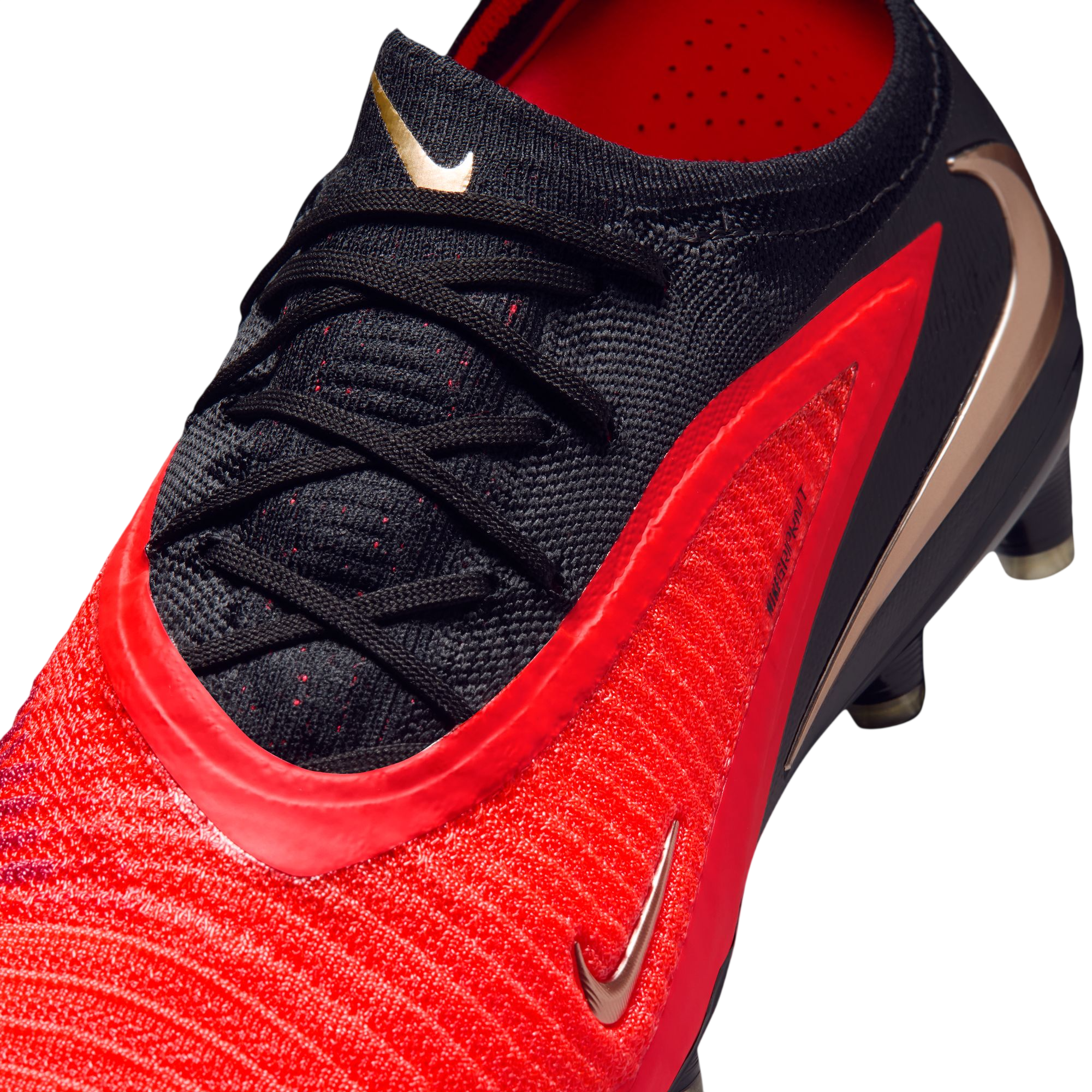 Phantom 6 Low Elite AG-Pro - Break 'Em Pack (HQ2335-600)