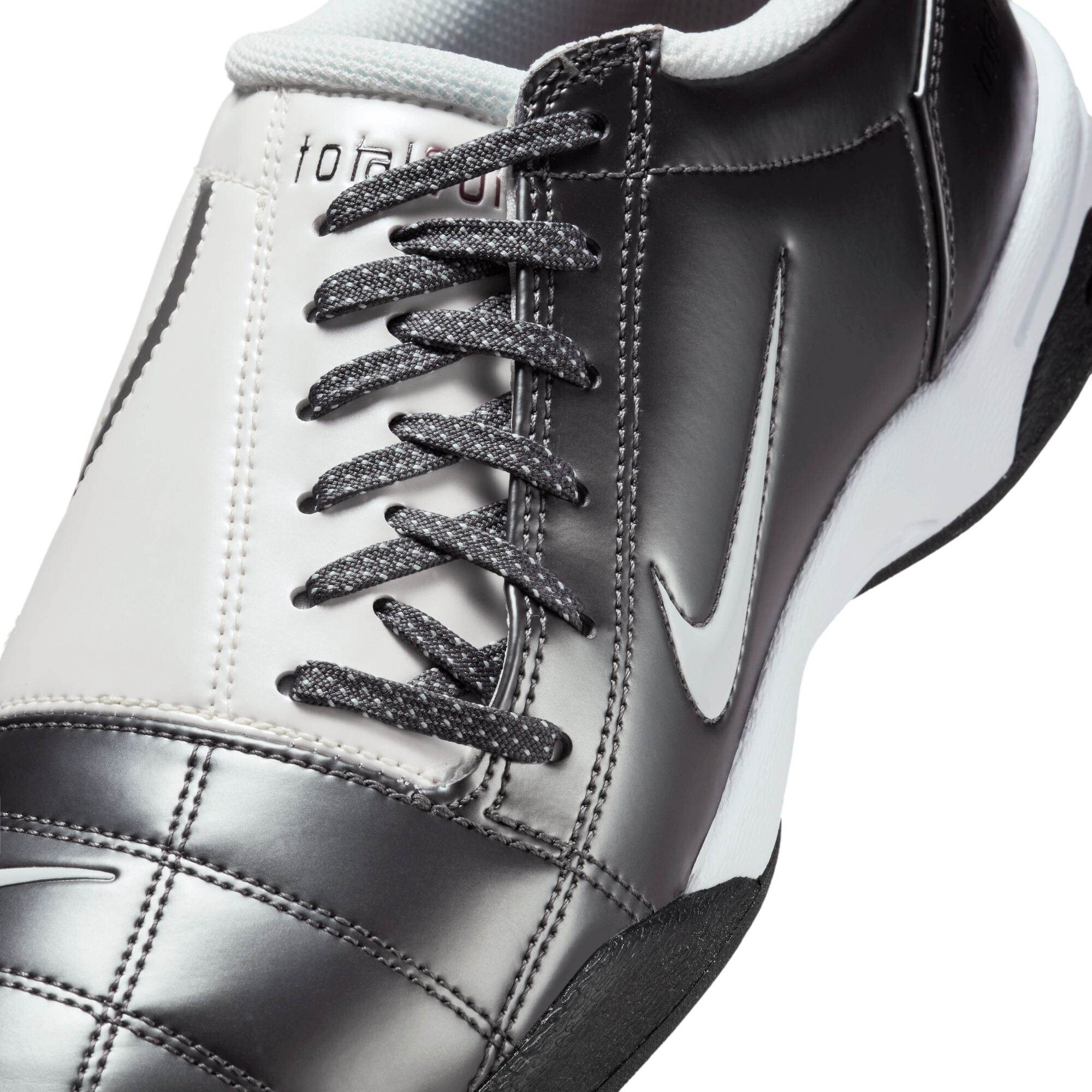 Total 90 (HQ2851-001) Footwear Nike