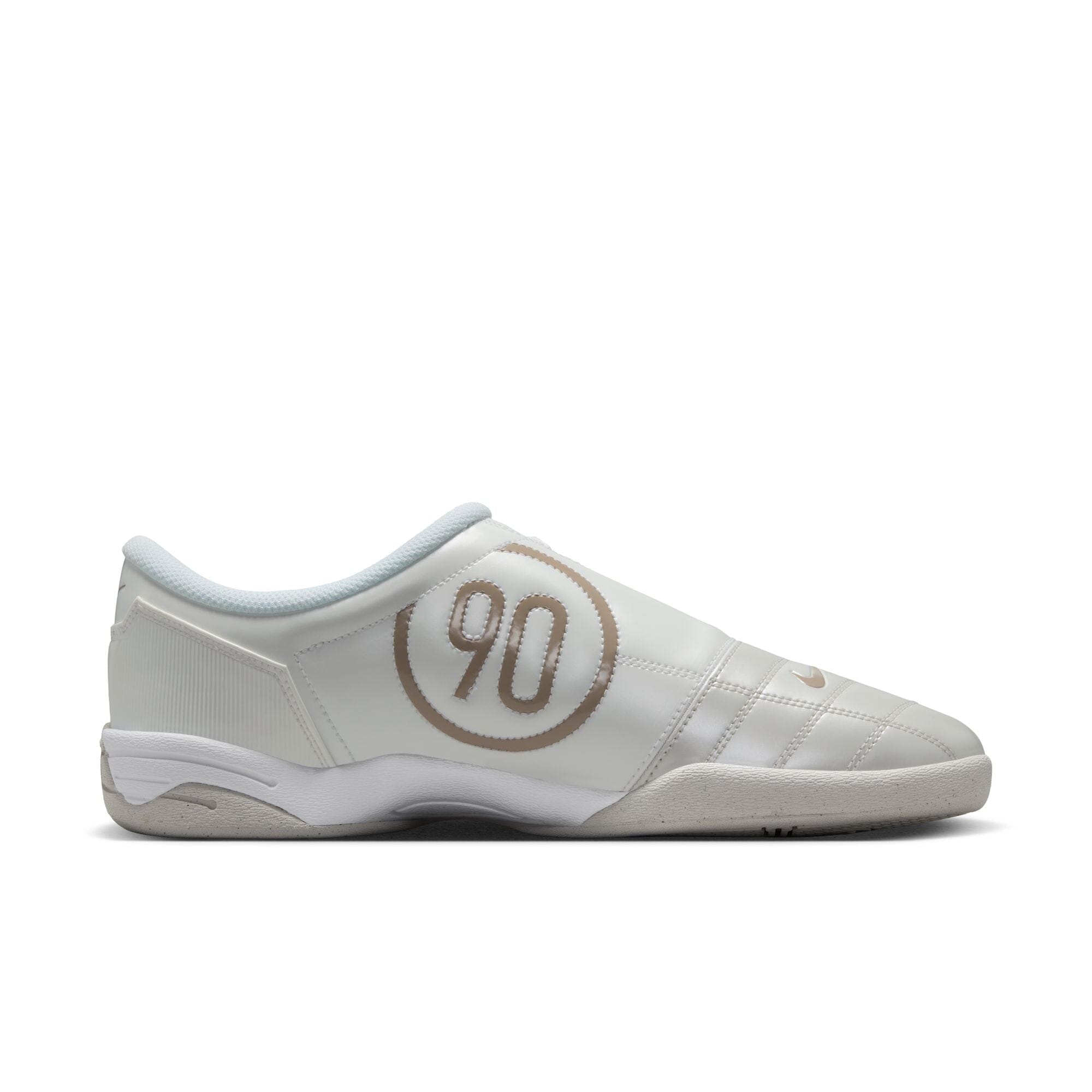 Total 90 (HQ2851-002) Footwear Nike