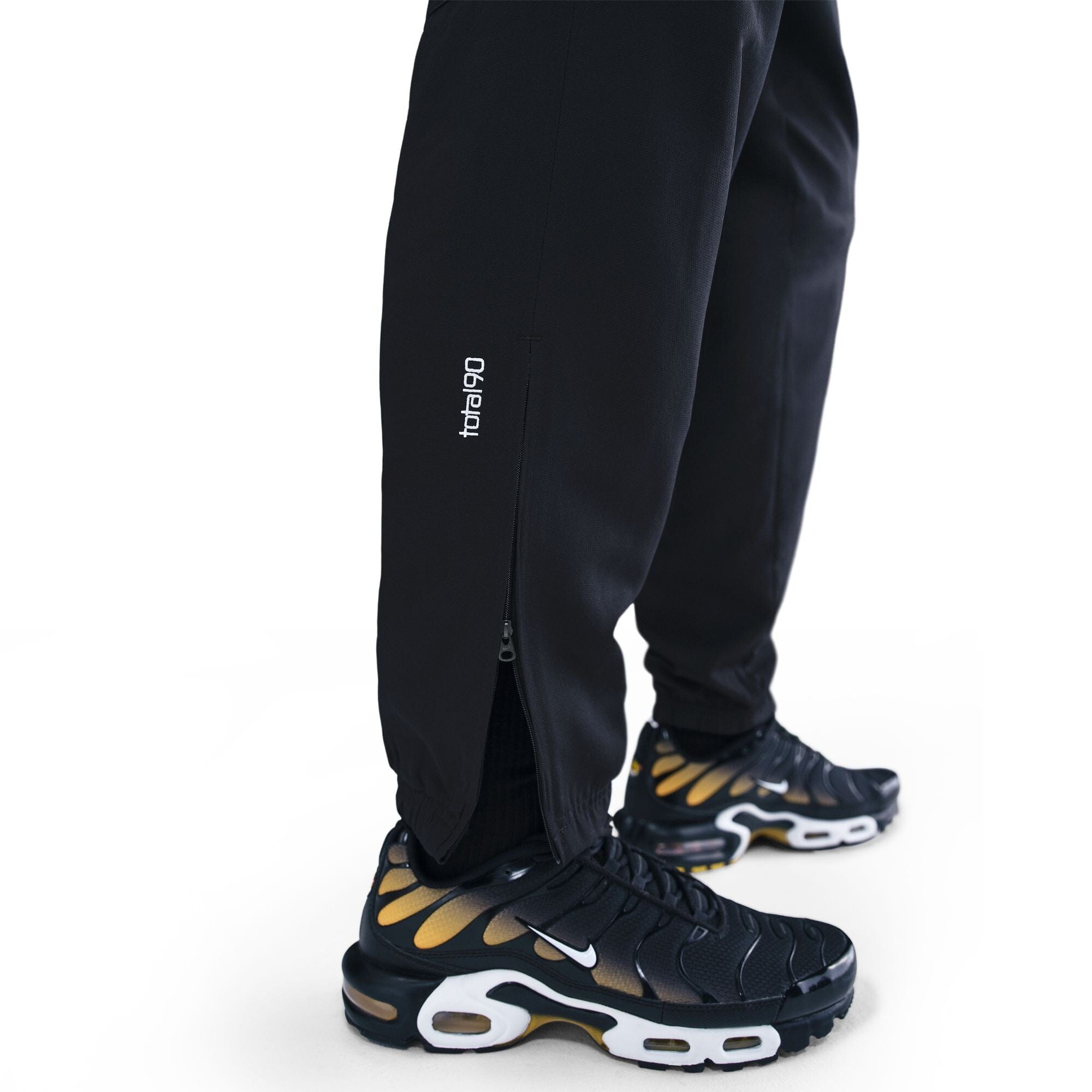 South Korea 2004 Total 90 Reissue Track Pants (HV4433-010) Apparel Nike