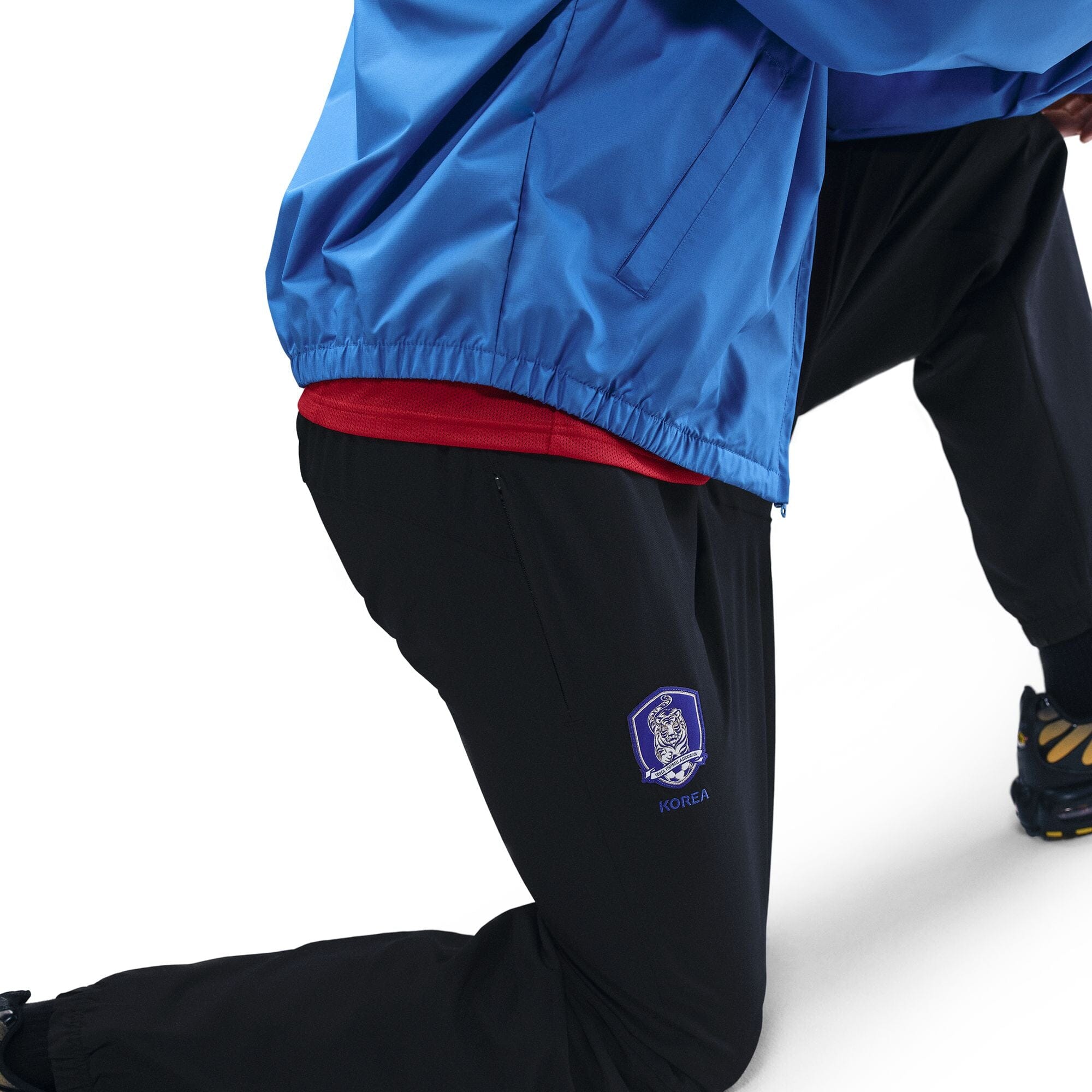 South Korea 2004 Total 90 Reissue Track Pants (HV4433-010) Apparel Nike