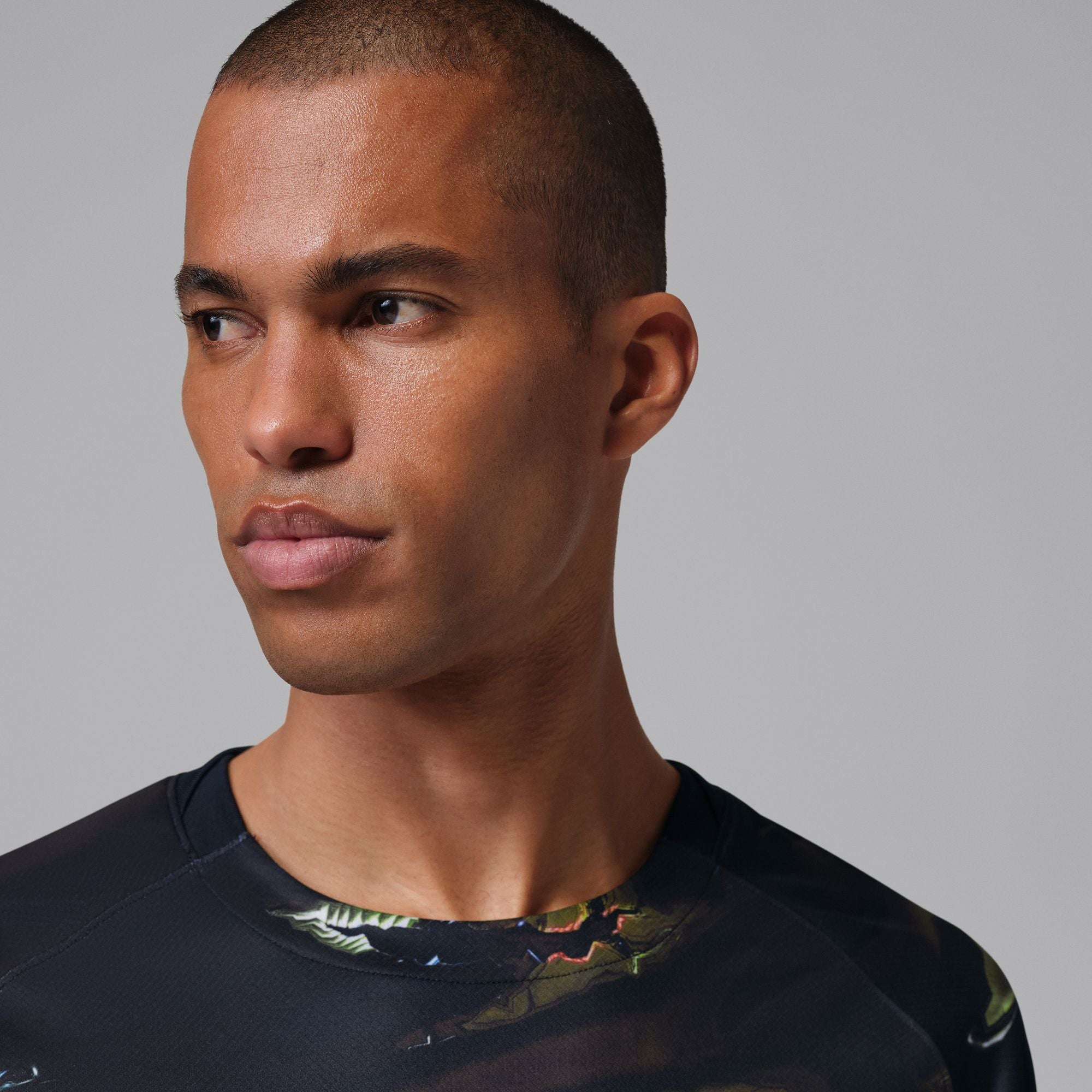 Paris Saint-Germain 25/26 Fifth Jersey (IB3143-011)