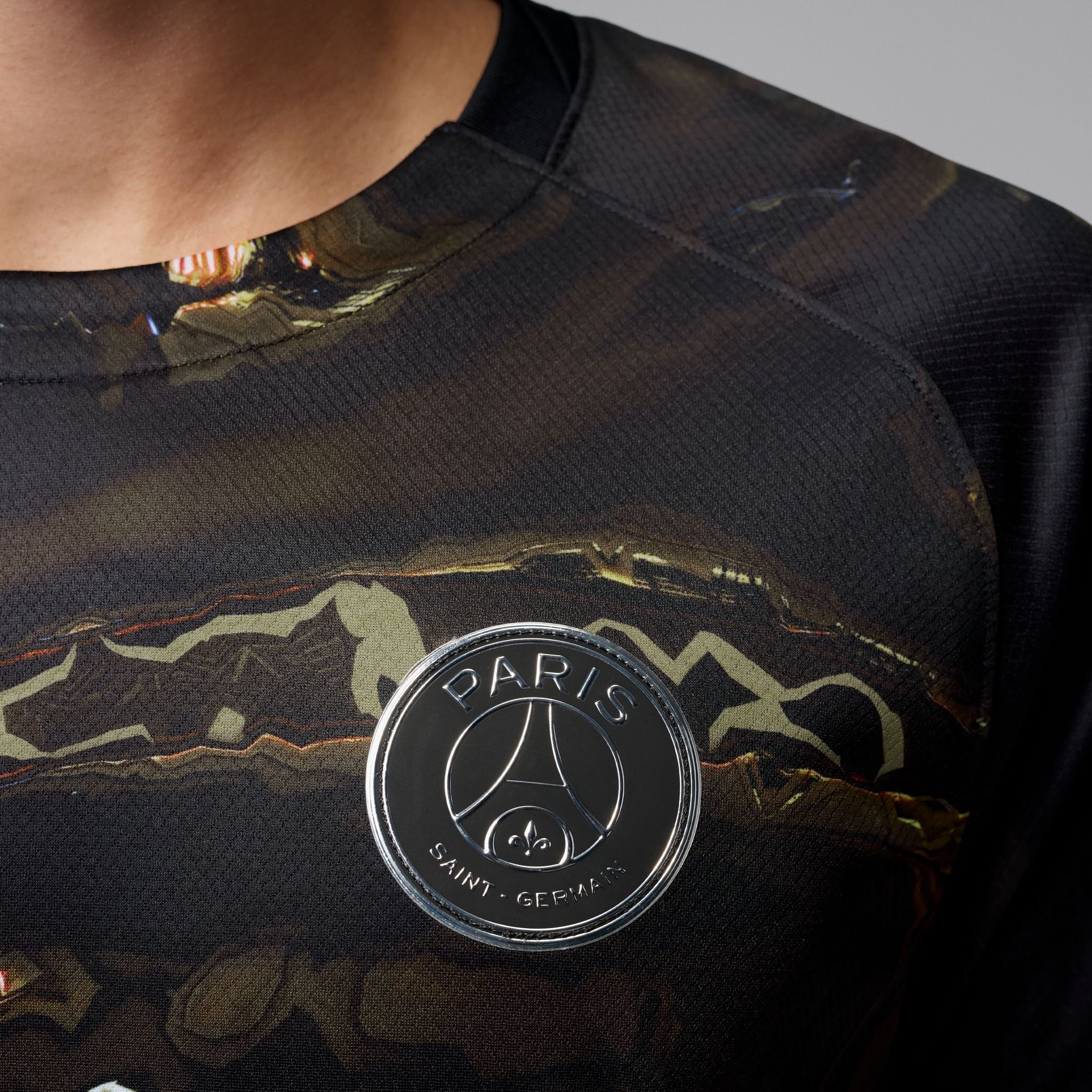 Paris Saint-Germain 25/26 Longsleeve Fifth Jersey (IB3146-011)