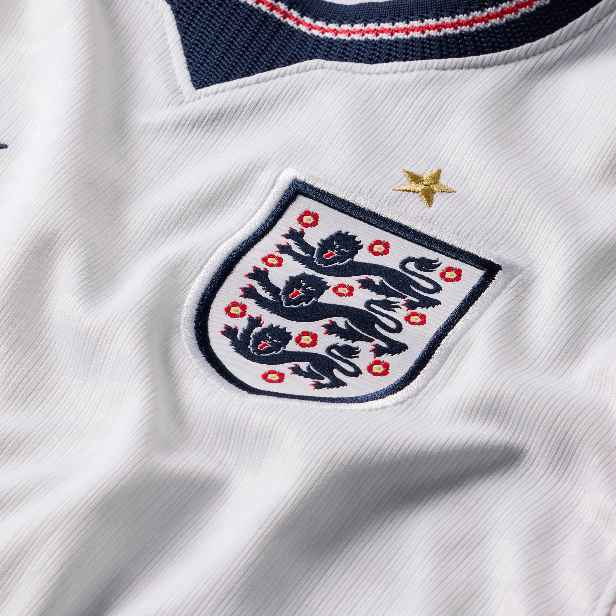 England 26/27 Home Youth Jersey (IB5111-100)