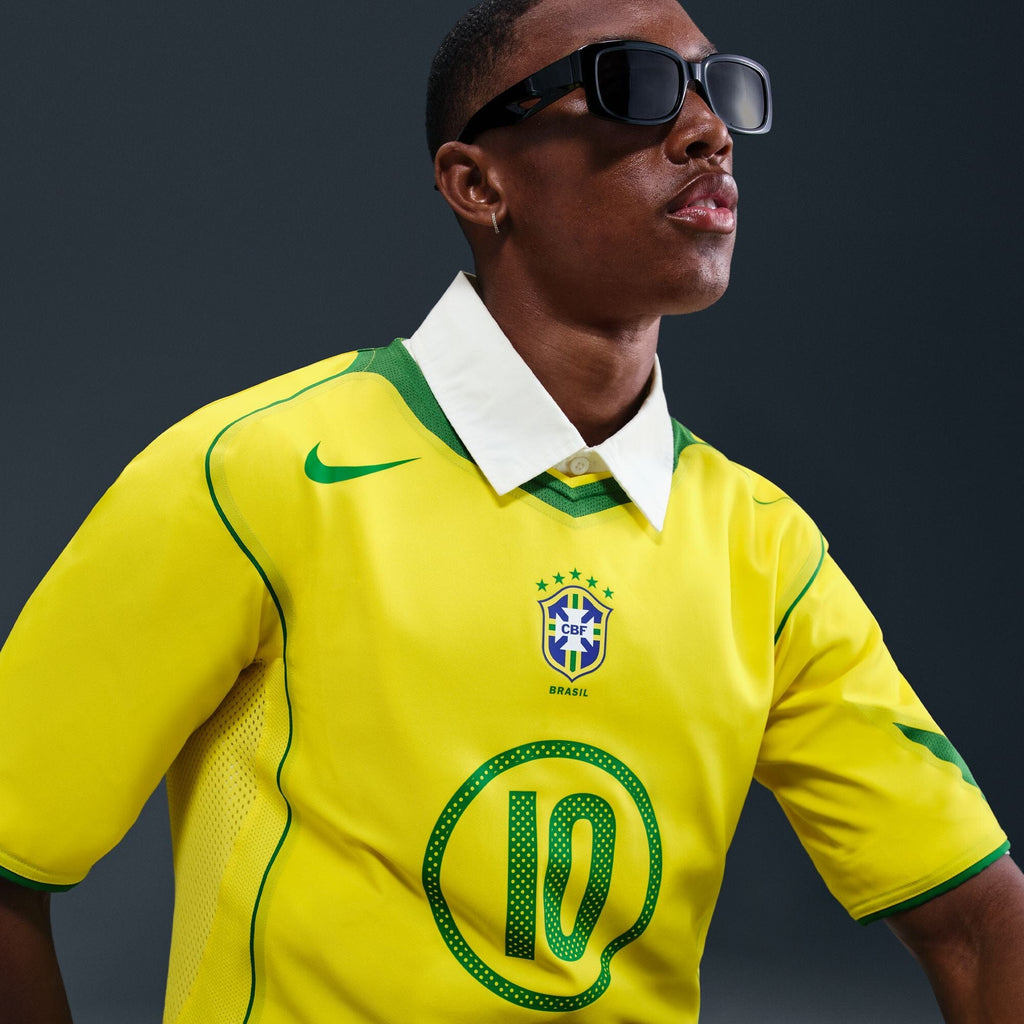 Brazil 2004 Total 90 Reissue Jersey #Ronaldinho10 (IF2941-731)