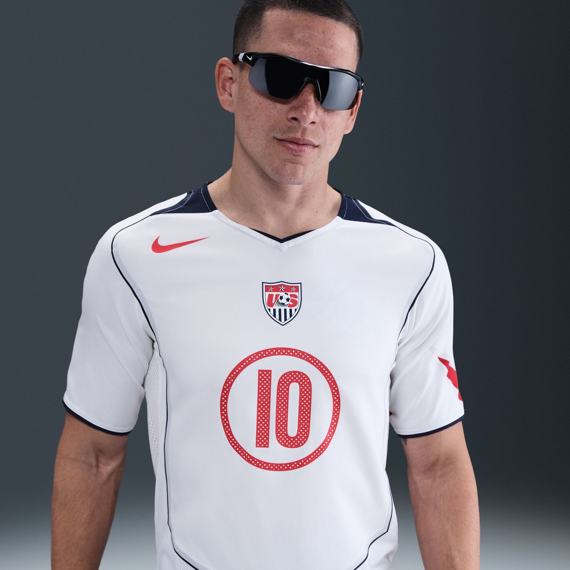 USA 2004 Total 90 Reissue Jersey #Donovan10 (IF2944-100) Apparel Nike