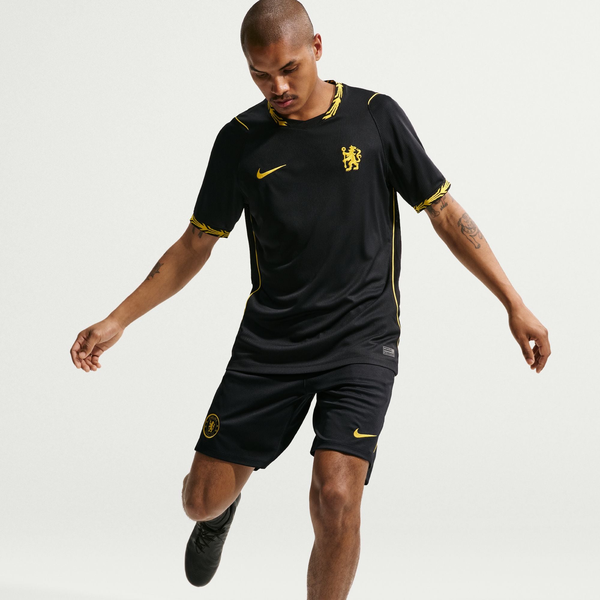 Chelsea FC 26/27 Away Shorts (II2640-426)