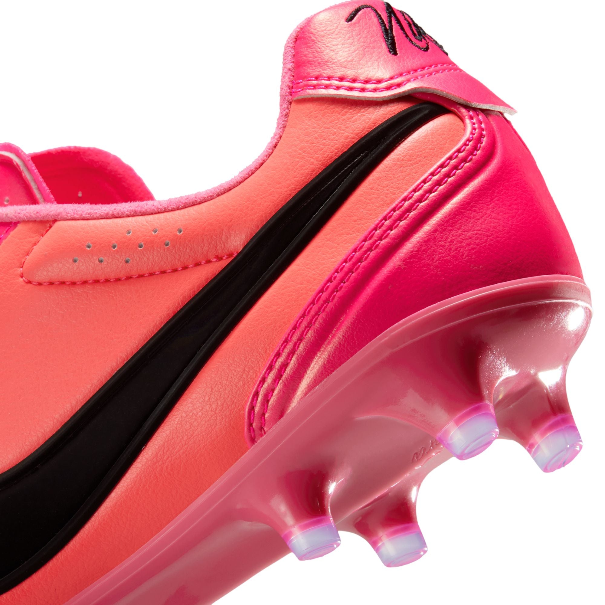 Tiempo Ligera Pro FG - Breakout World Cup Pack (IO4400-901)