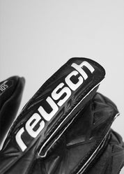 Attrakt Starter Solid Finger Support Junior (54725117700) EQUIPMENT Reusch