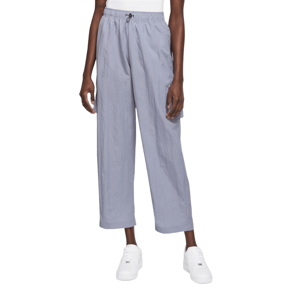 Women's High-Rise Woven Cargo Pants (DO7209-519)
