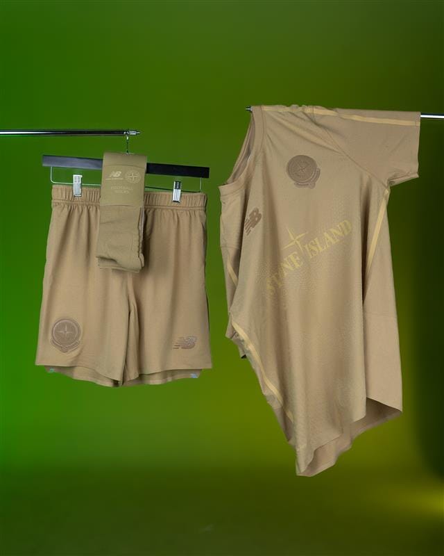 Stone Island Kit - Special Edition (MY231951)