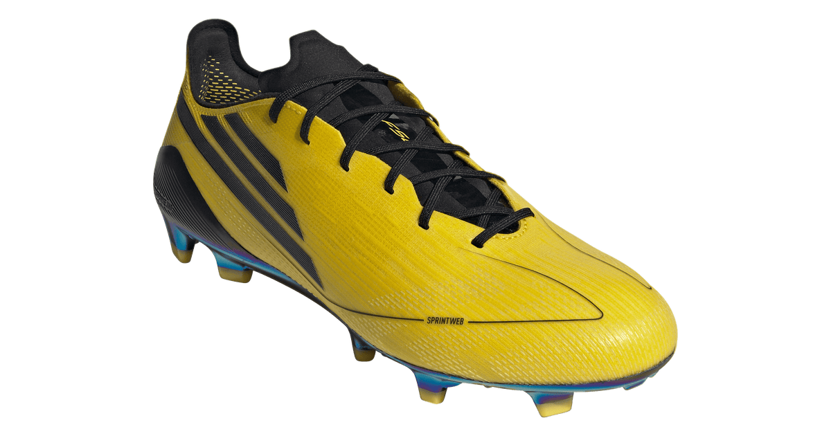 IH0945_6_FOOTWEAR_Photography_