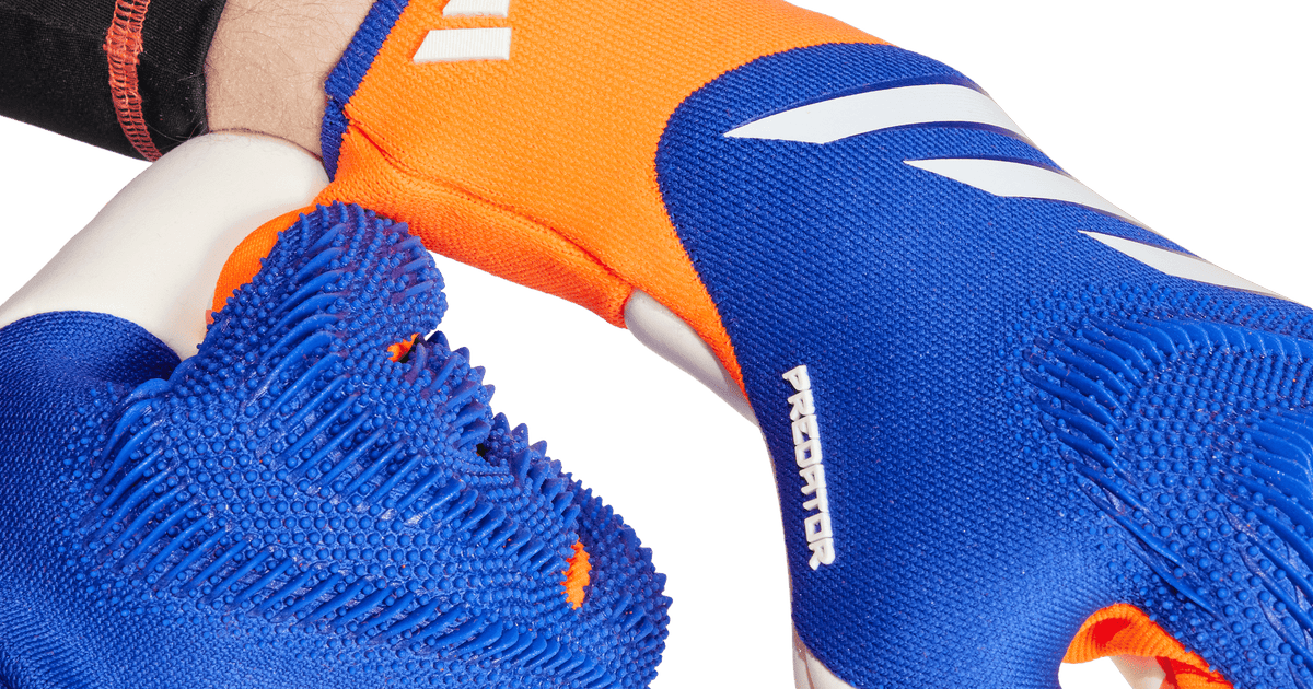 Predator Pro Goalkeeper Gloves Advancement Pack (IS7587) Ultra