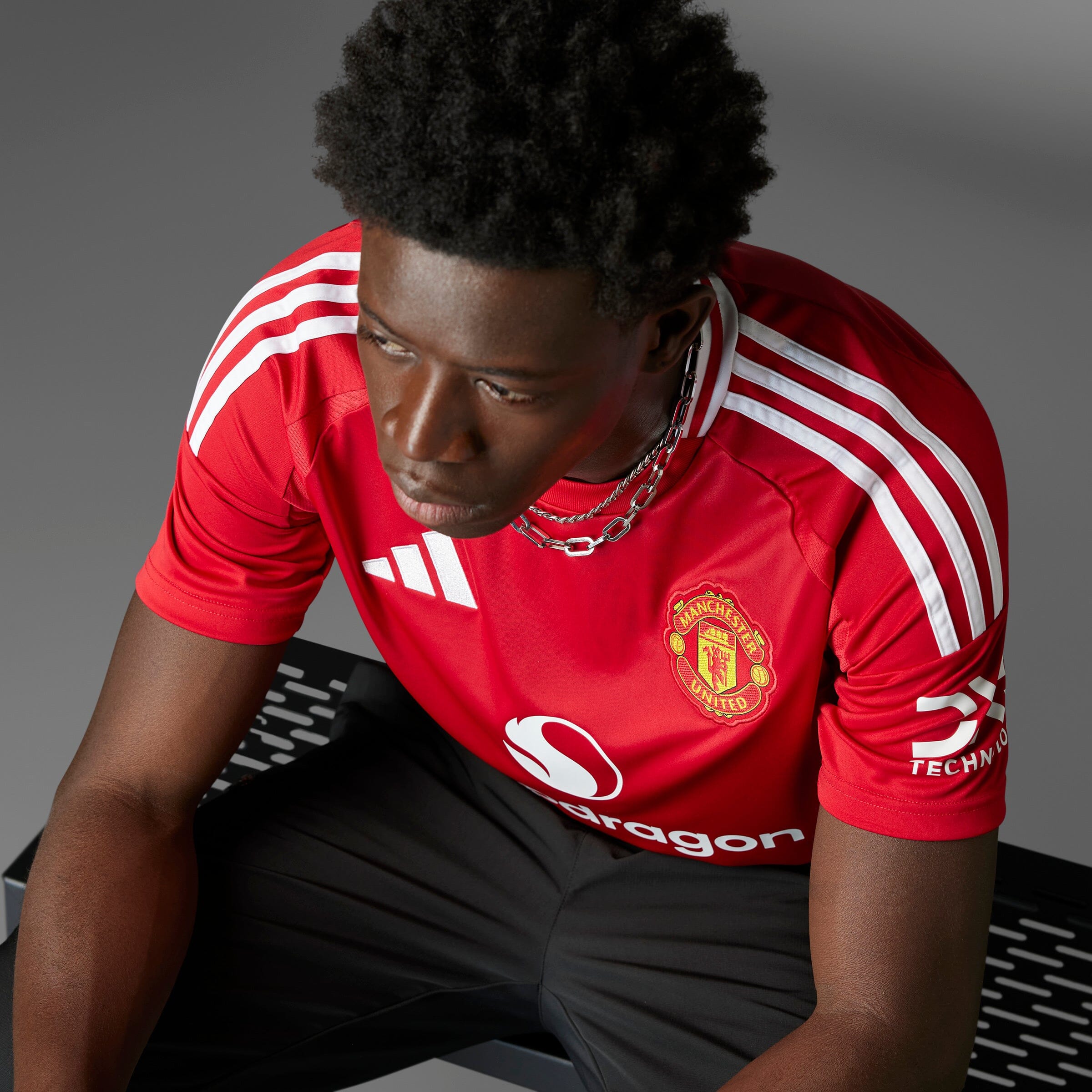 Manchester United 24/25 Home Jersey (IU1397) Licensed Jersey Adidas