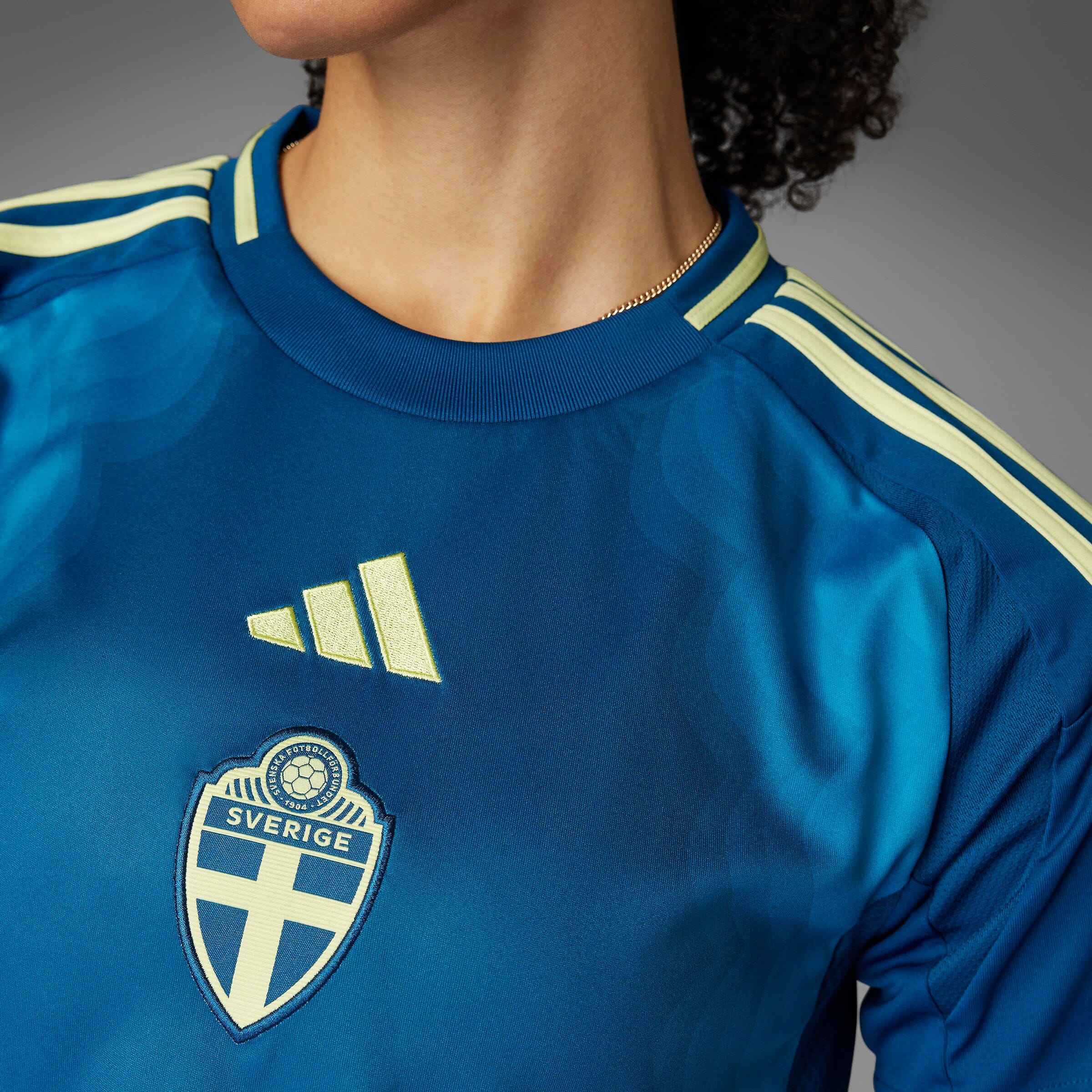 Sweden 2025 Womens Away Jersey - Womens Team (JF0535) Apparel Adidas