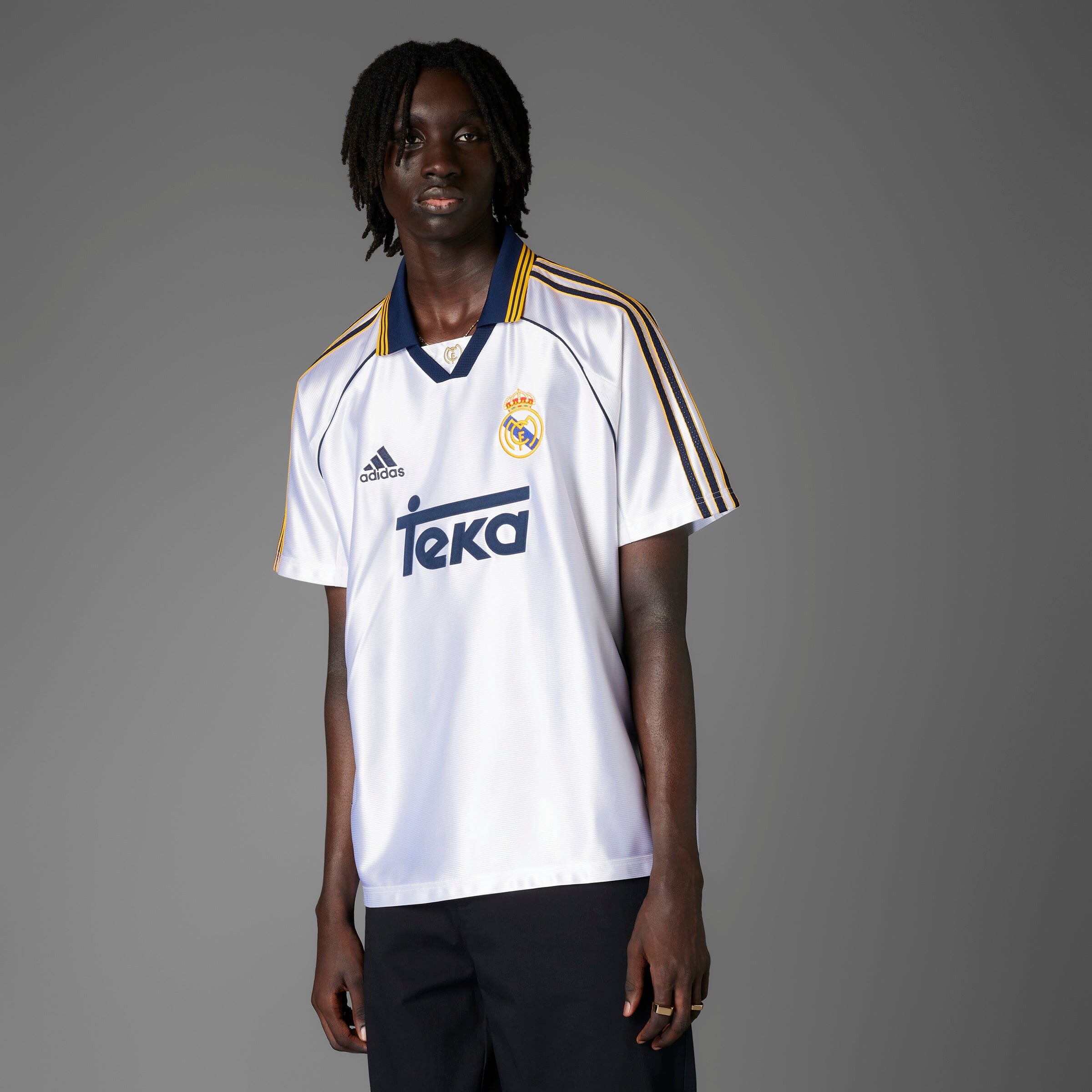Real Madrid 1999/2000 Home Jersey - Special Edition (JJ3801