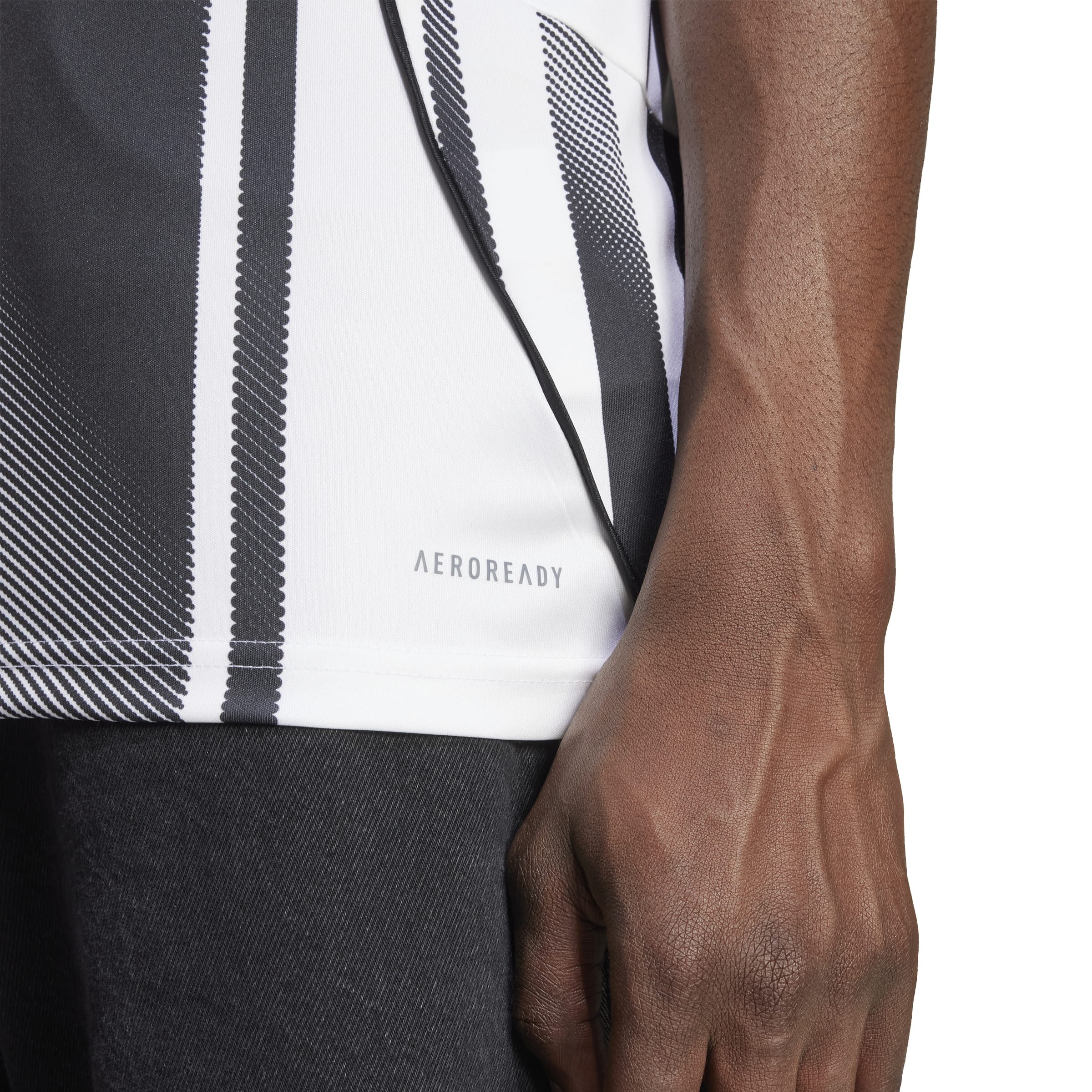 Juventus 25/26 Home Jersey (JJ4320) Apparel Adidas