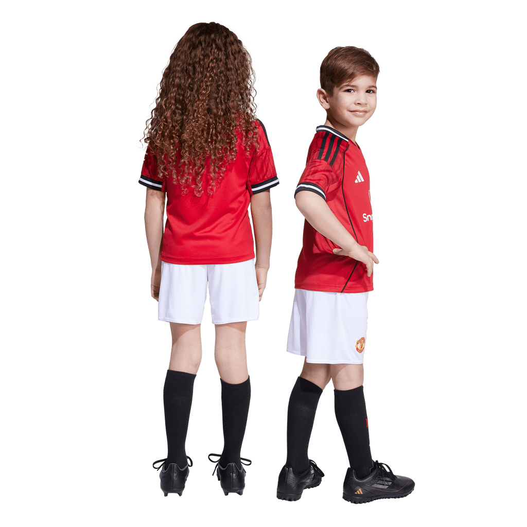 【2025春夏新作】 Manchester United 25/26 Home Mini Kit (JP3019) | Ultra Football 記念グッズ