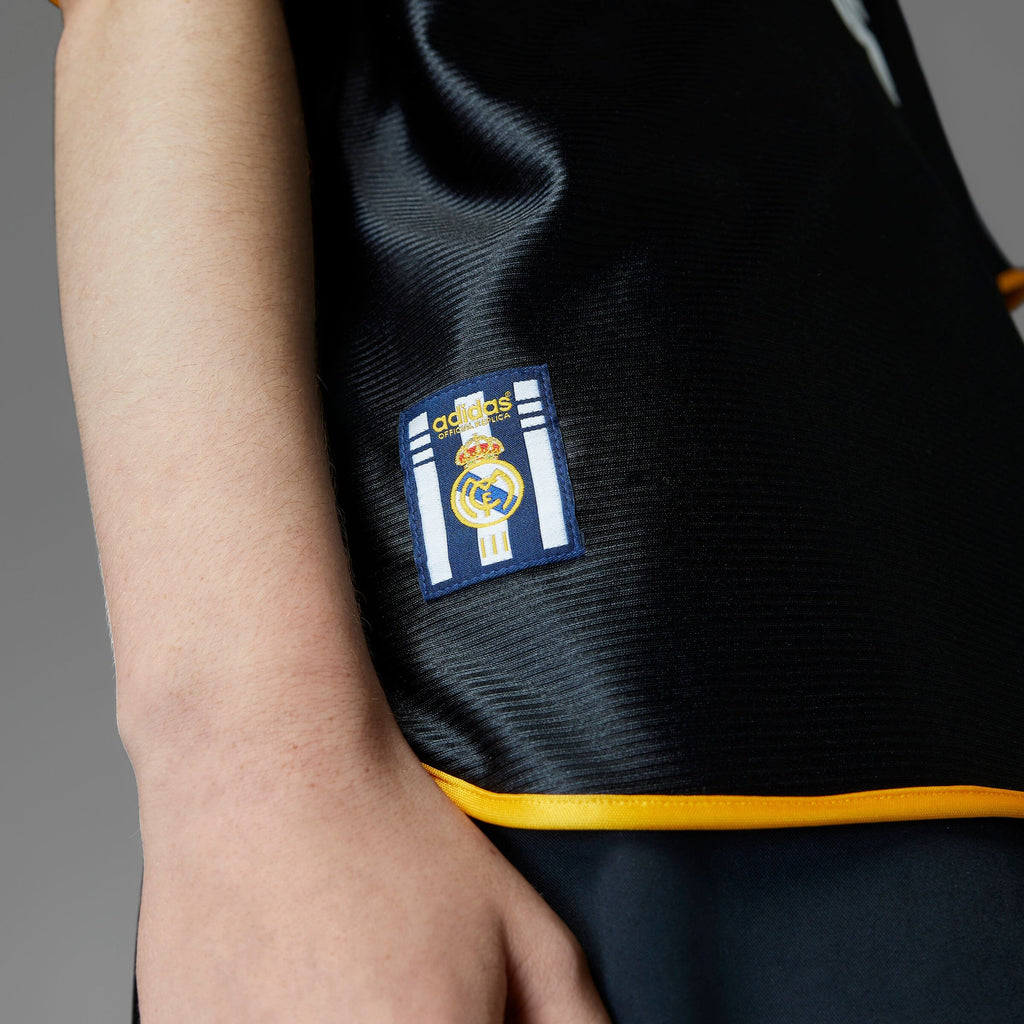 Real Madrid 1999/2000 Away Jersey - Special Edition (JW1992)
