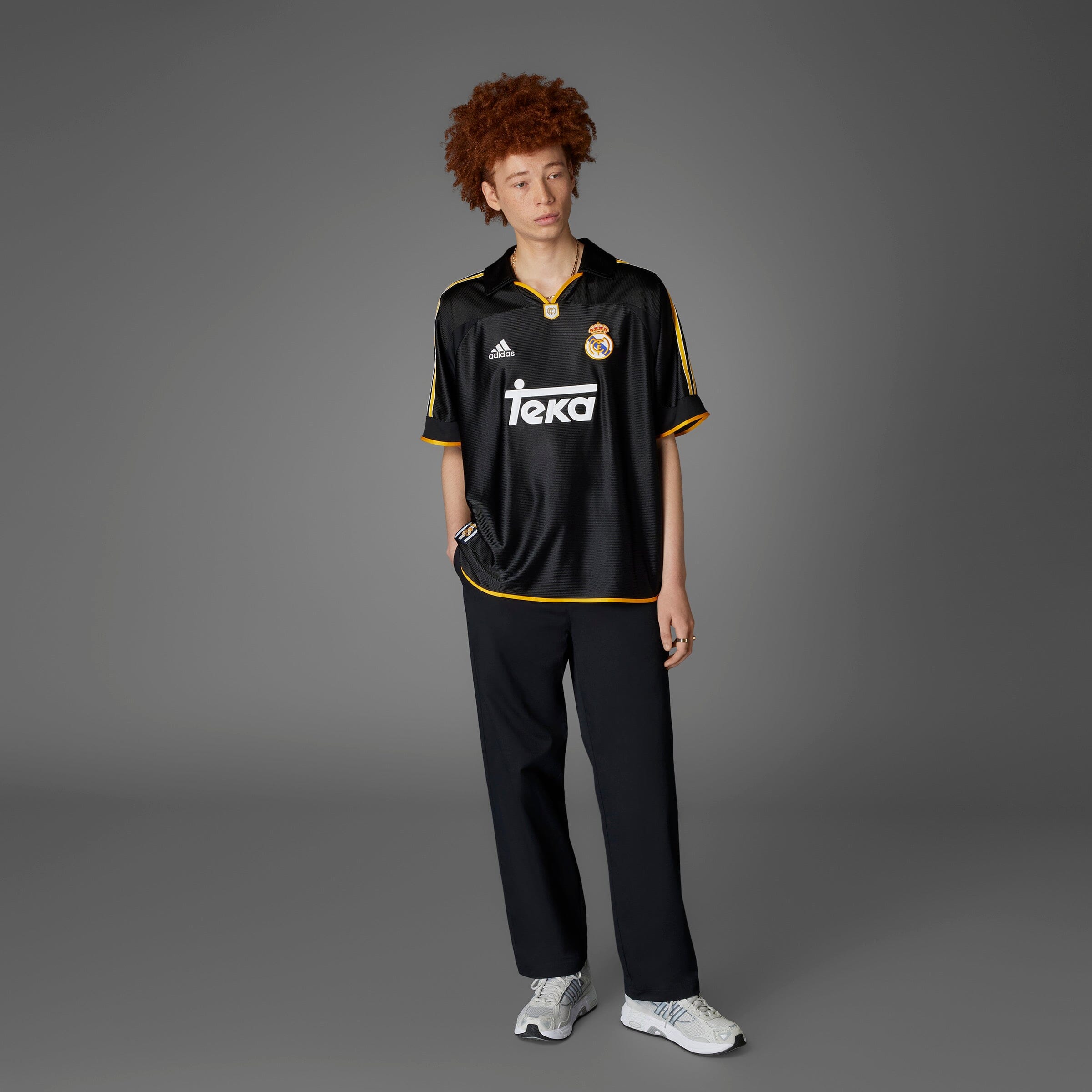 Real Madrid 1999/2000 Away Jersey - Special Edition (JW1992