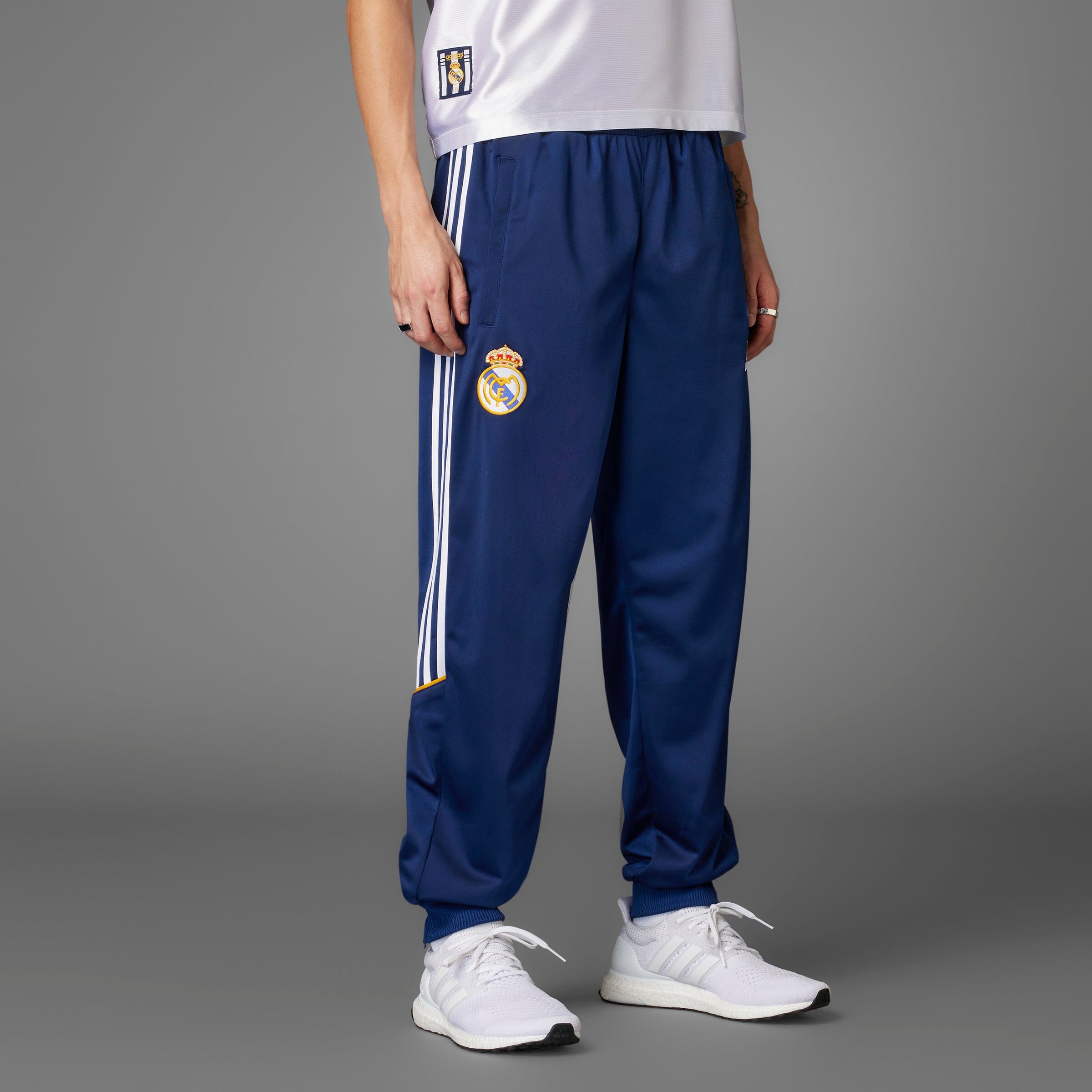 Real Madrid 1999/2000 Track Pants - Special Edition (JW1994) Apparel Adidas