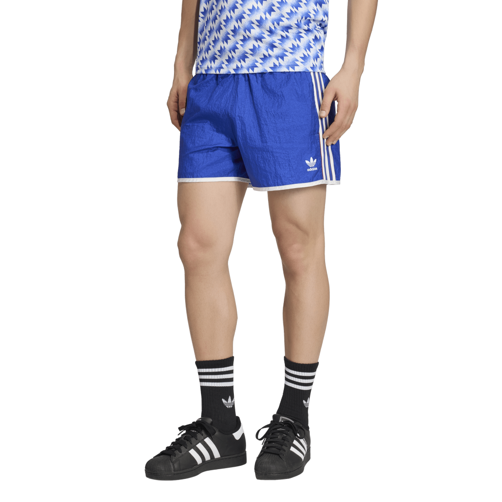 KD5817_2_APPAREL_OnModel_StandardView_transparent.png