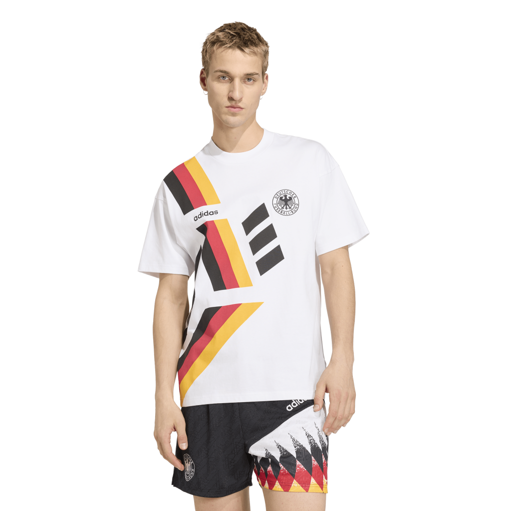 KE0086_1_APPAREL_OnModel_StandardView_transparent.png