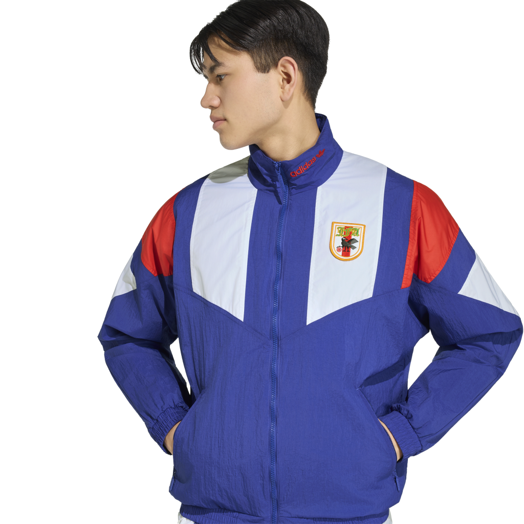 Japan EQT Track Top (KG0231)