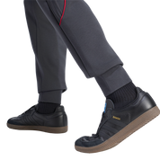 Liverpool FC Spacer Teamgeist 26 Track Pants (KX7711)