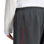 Liverpool FC Spacer Teamgeist 26 Shorts (KX7713)